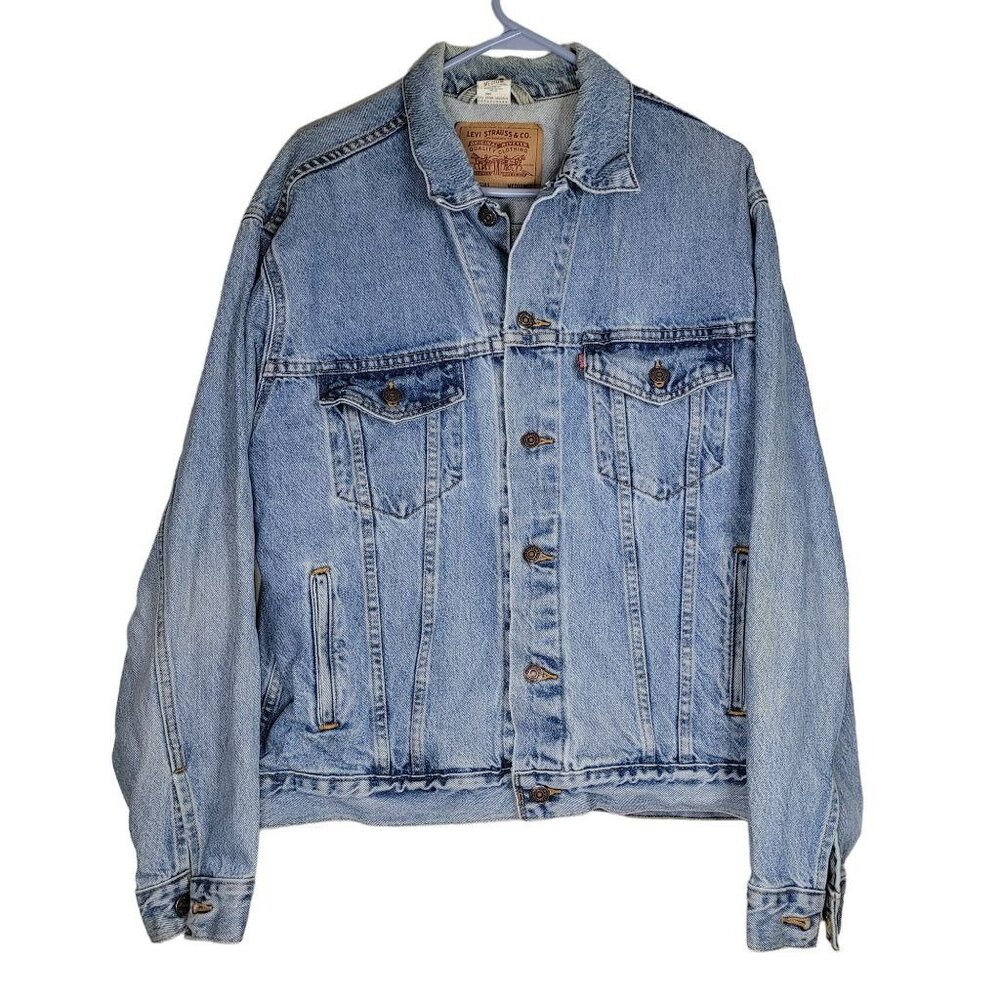 Levi's Jean Jacket Retro 90s Denim Size Medium‎ Buttons Pockets